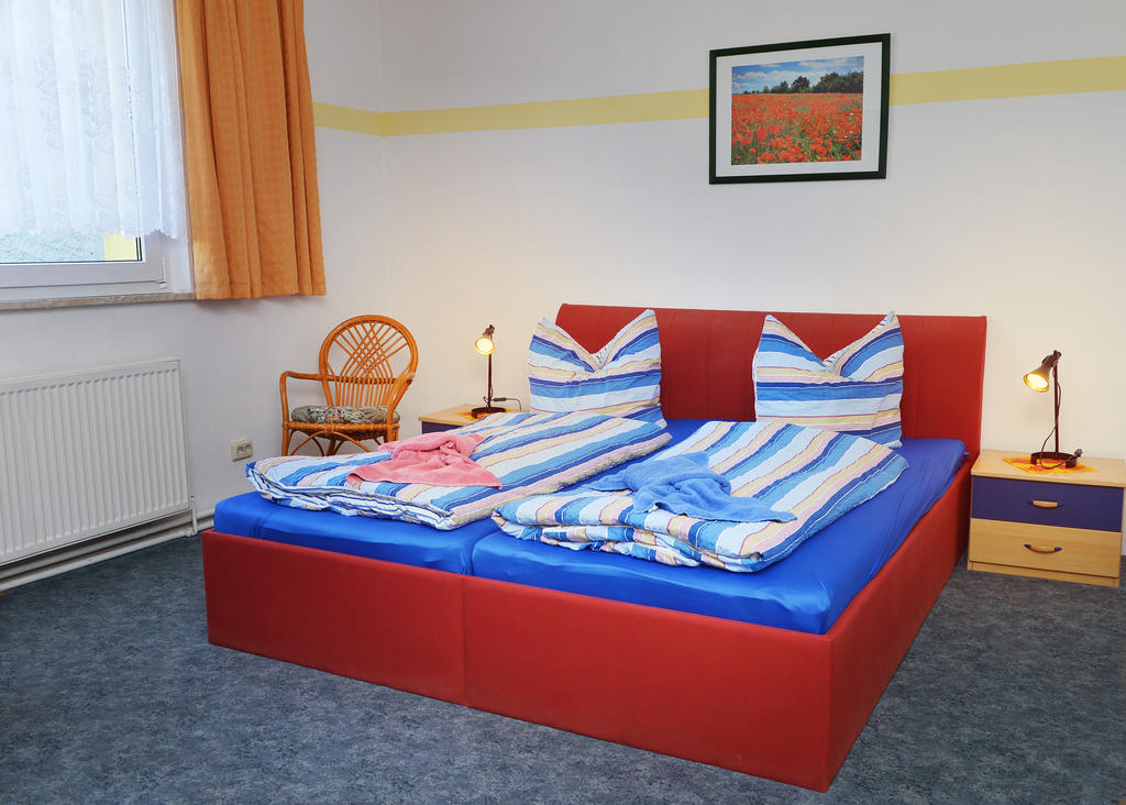 Pension Damkoehler Thale Ot Westerhausen Room photo